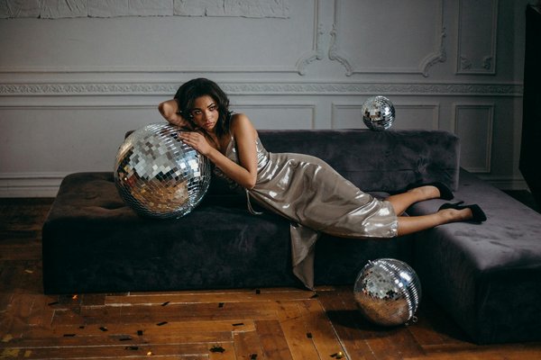 Le Guide Défin­i­tif de la Mode Printanière Féminine : Tendances et Conseils Essentiels